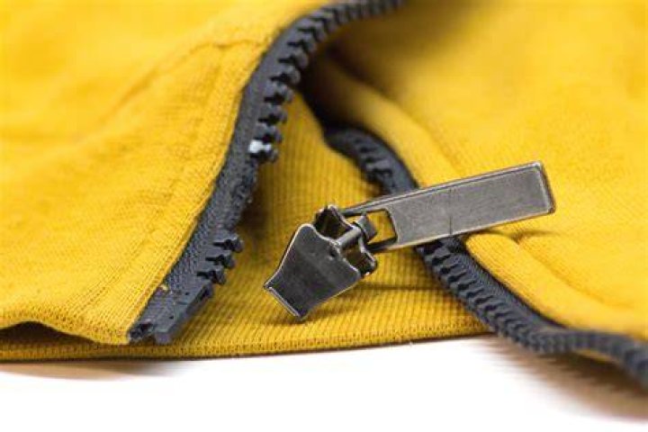 broken zip
