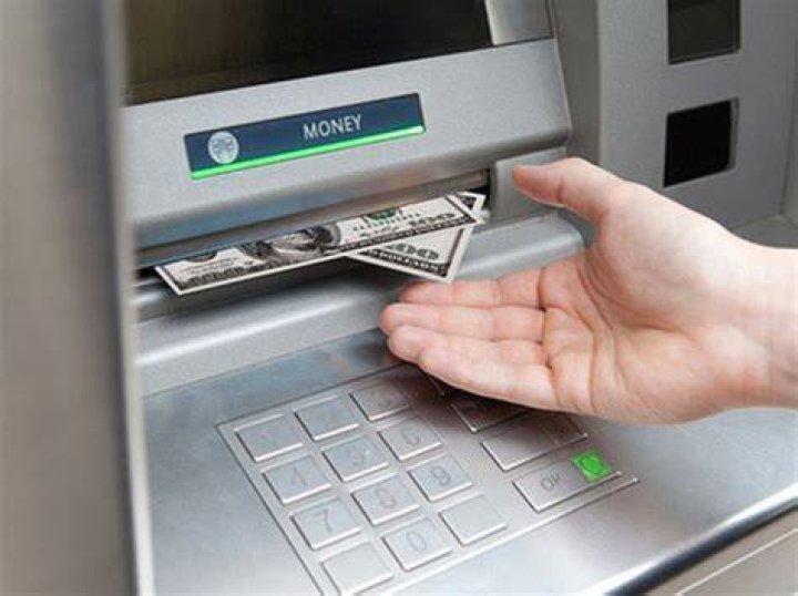 can you withdraw money from cash app without a card