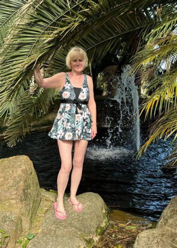 Carol Hailstone - How To Discuss