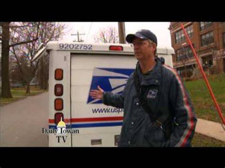 how much do mailmen make