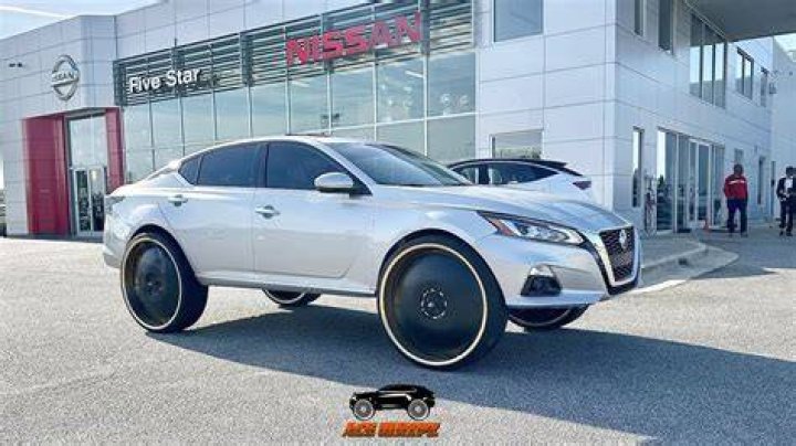 Nissan Altima On 24s