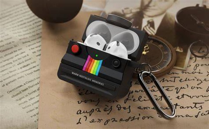 Polaroid Camera AirPods case