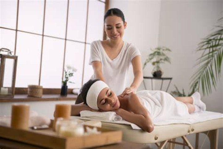 What Do You Call A Person Who Gives Massages